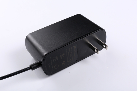 15 मिनट एए एएए 2 बे 18650 बैटरी चार्जर डी सेल 36W काला रंग